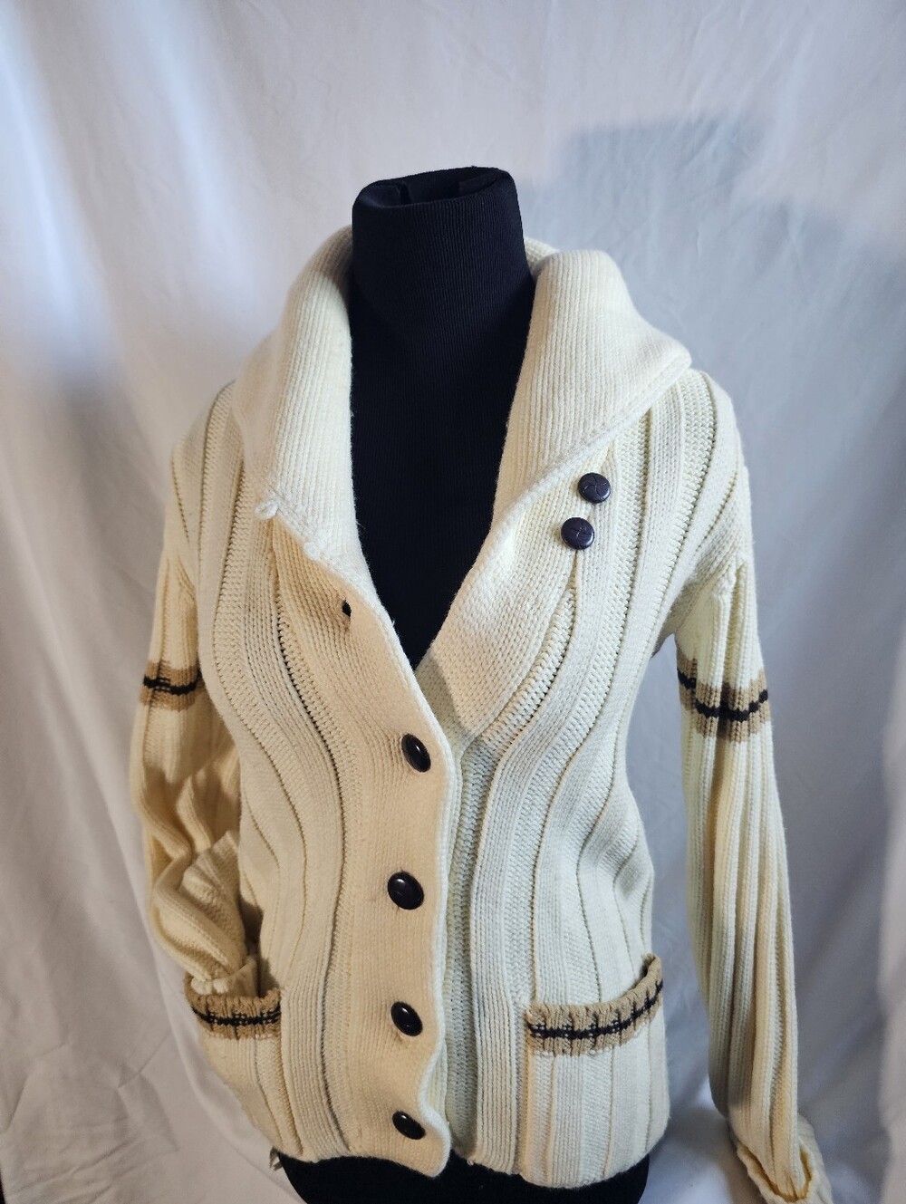 Vintage Cream Shawl Collar Ribbed Button-Front Women's Sweater Medium